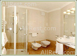 Hotel Sureghes 10